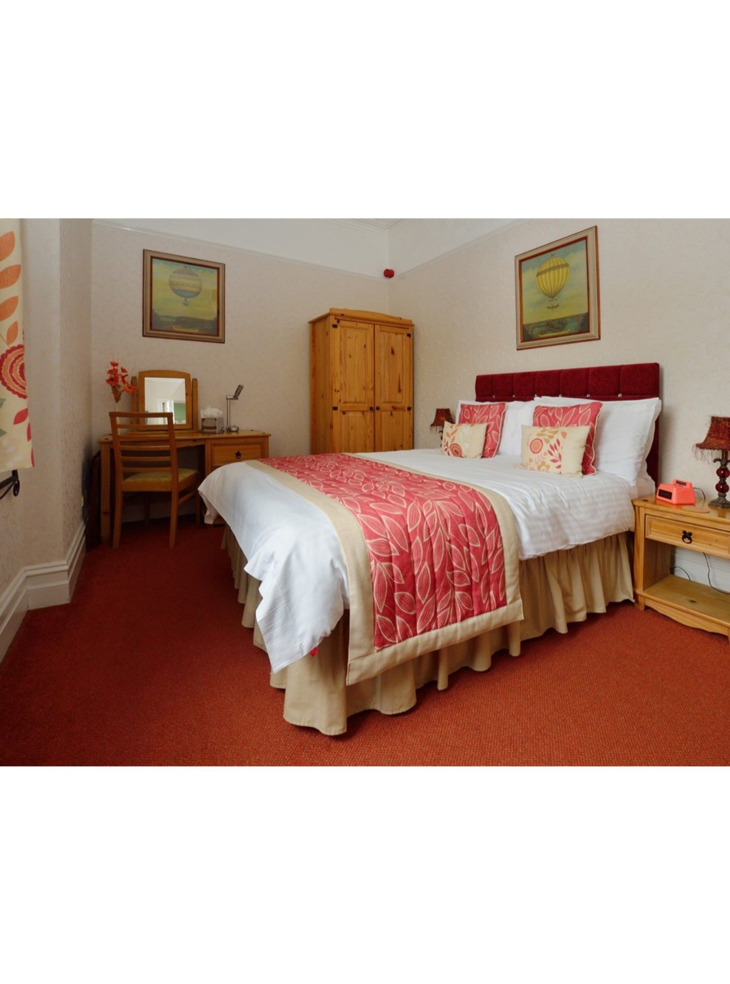 Фото The Westgate