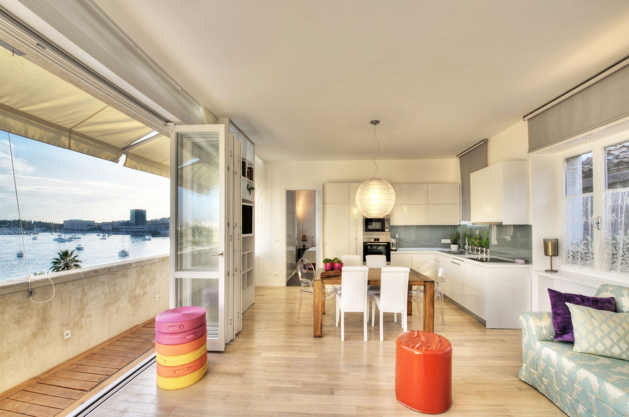 Фото Riva Luxury Suites