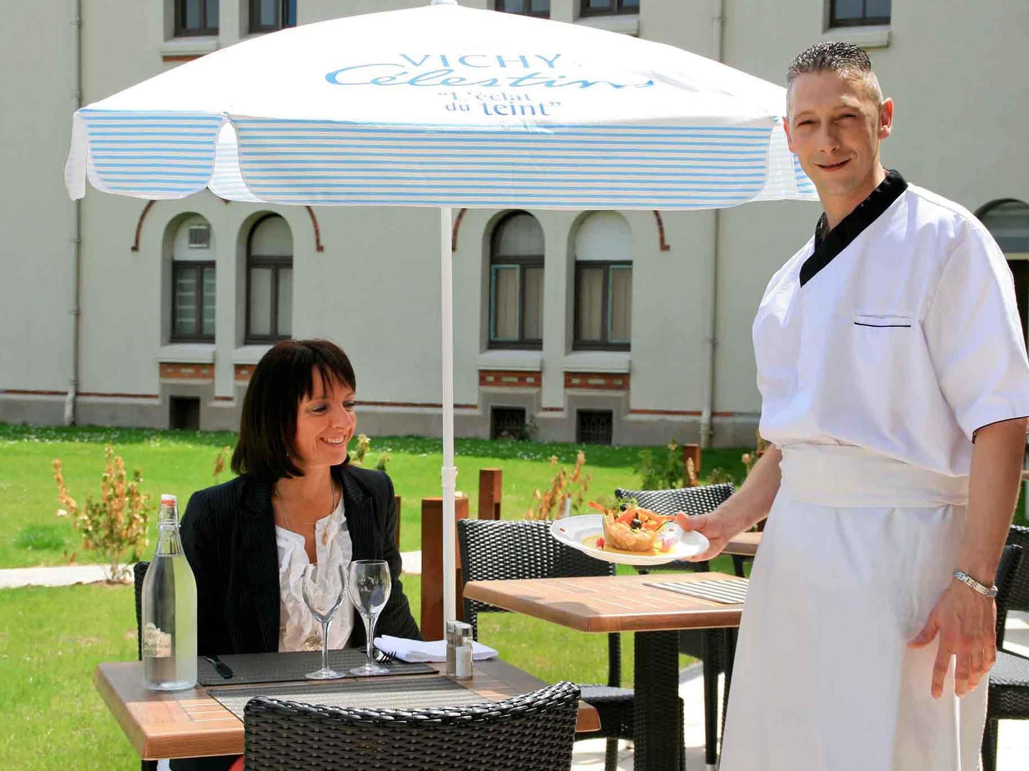 Фото Mercure Vichy Hotel