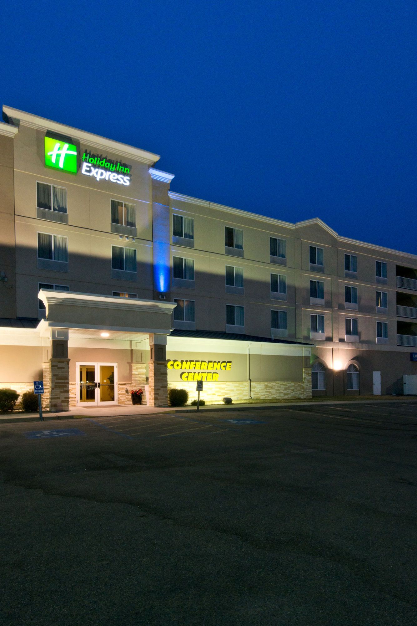 Фото Holiday Inn Express & Suites - North Platte, an Ihg Hotel