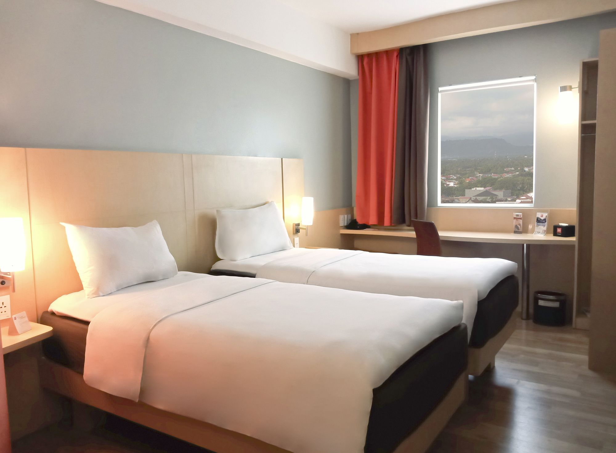 Фото Ibis Padang Hotel