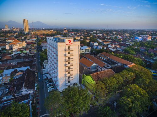 Внешний вид отеля Red Planet Solo в Суракарте, фото 2
