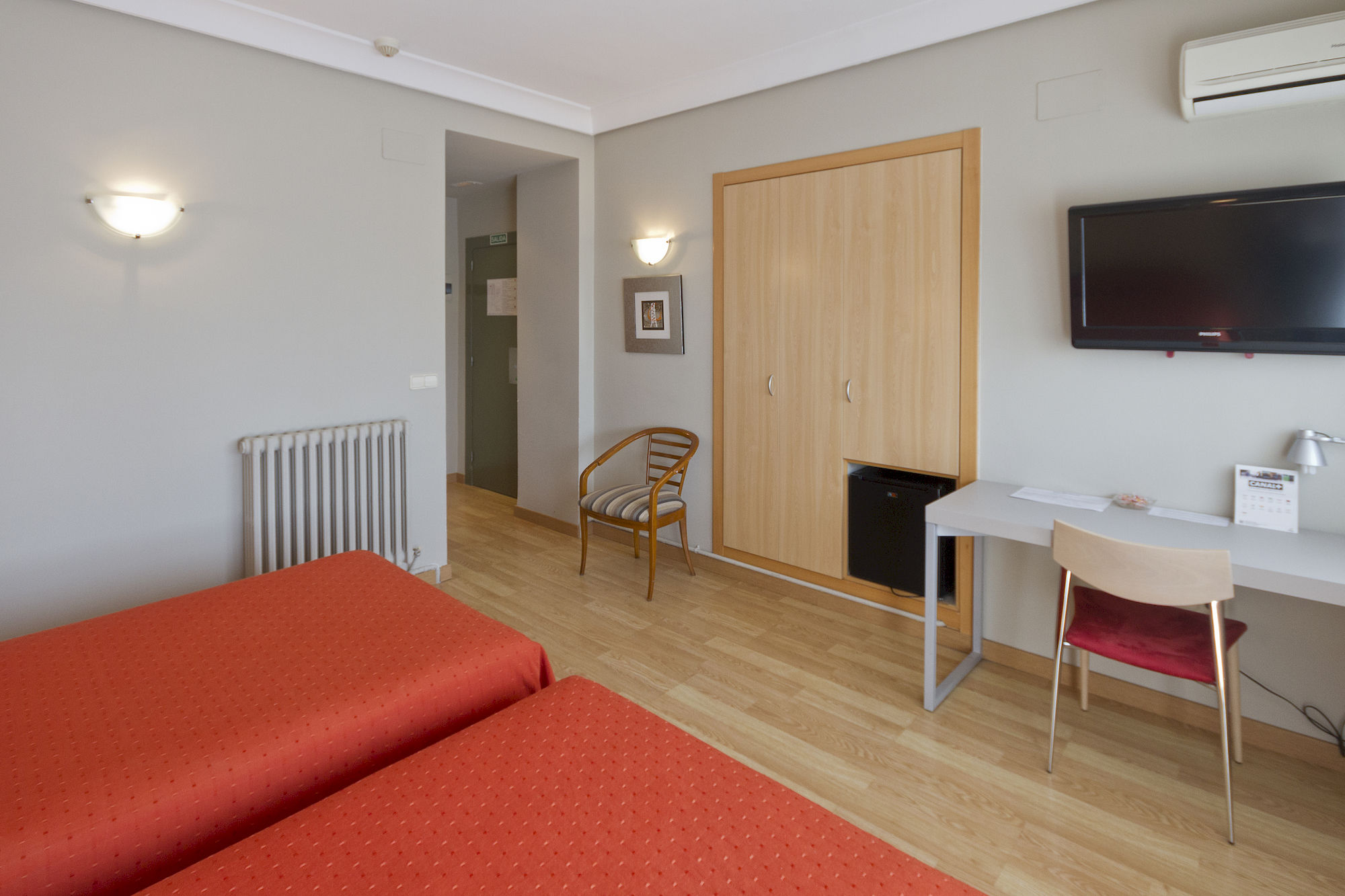 Фото Hotel Santamaría