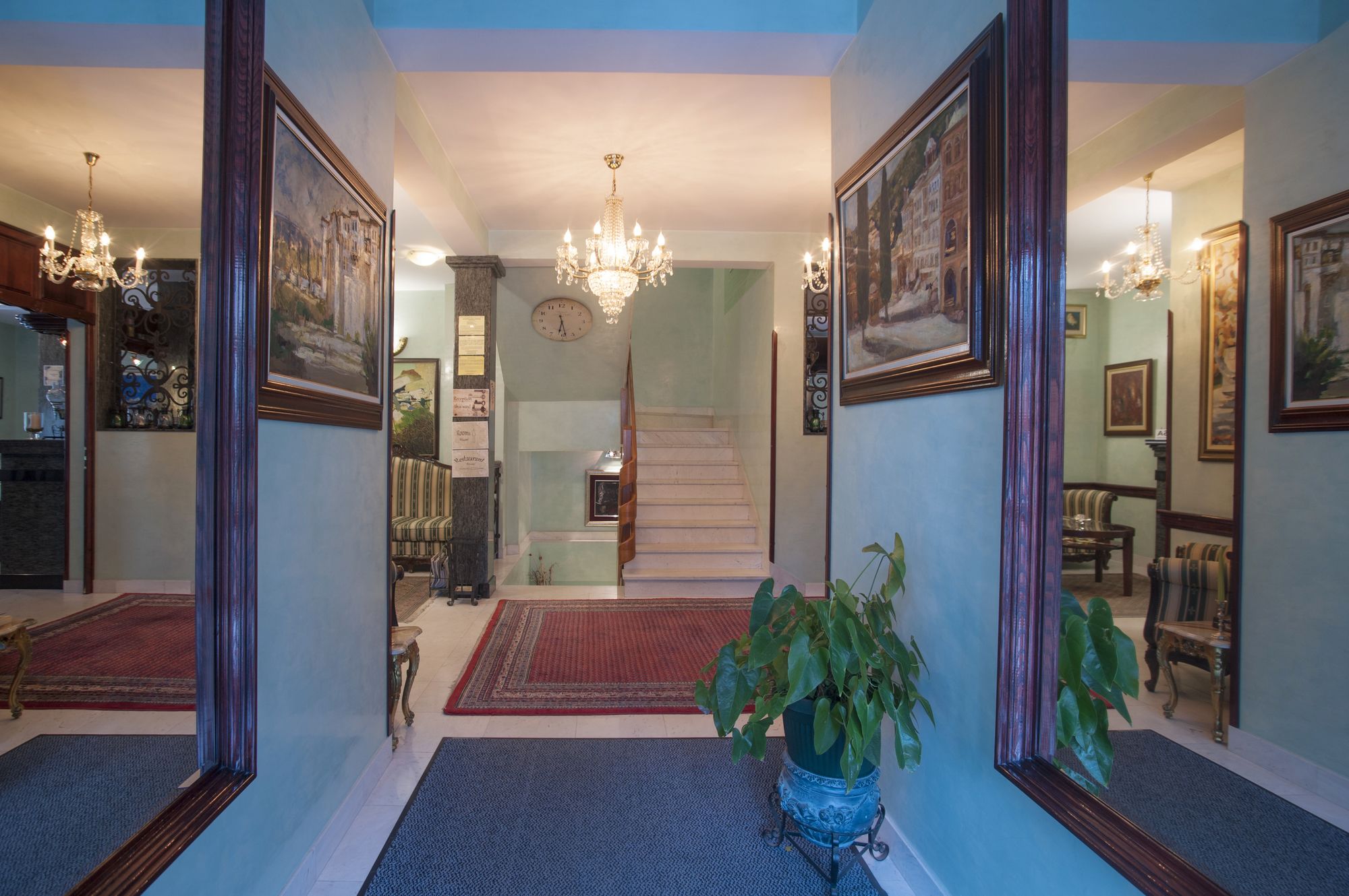 Фото Beatrix Lux Hotel