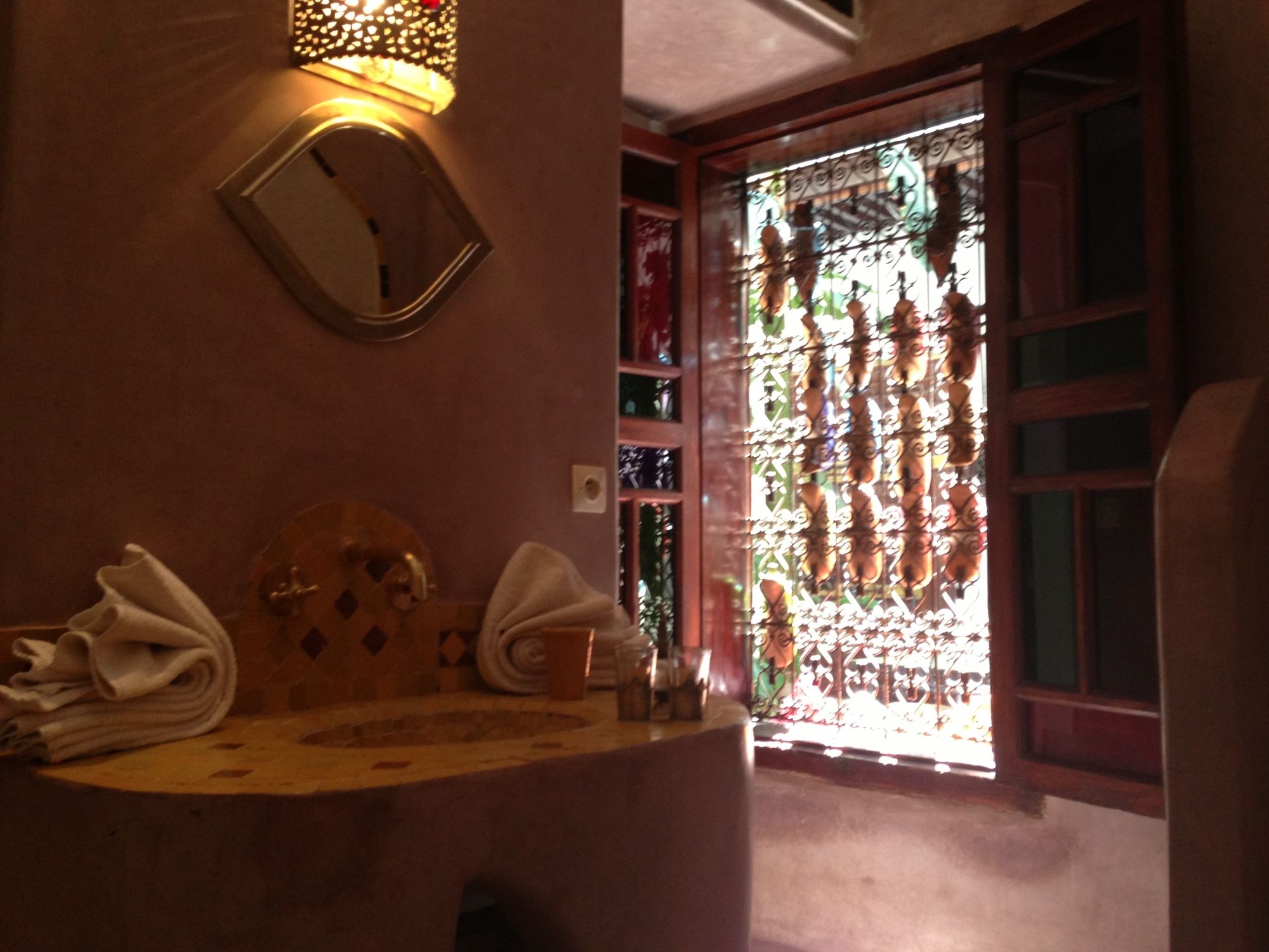 Фото Riad Mehdia