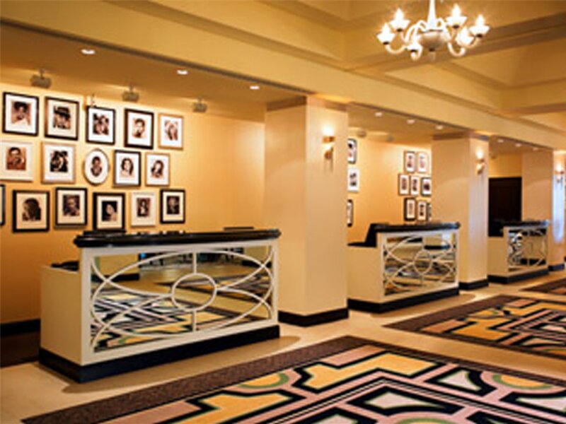 Фото Sheraton Universal Hotel