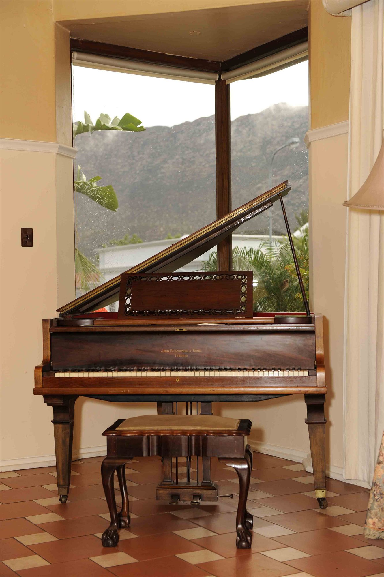 Фото Montagu Country Hotel