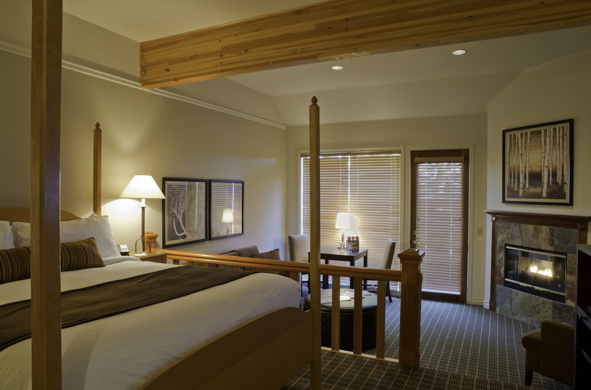 Фото Pine Ridge Inn