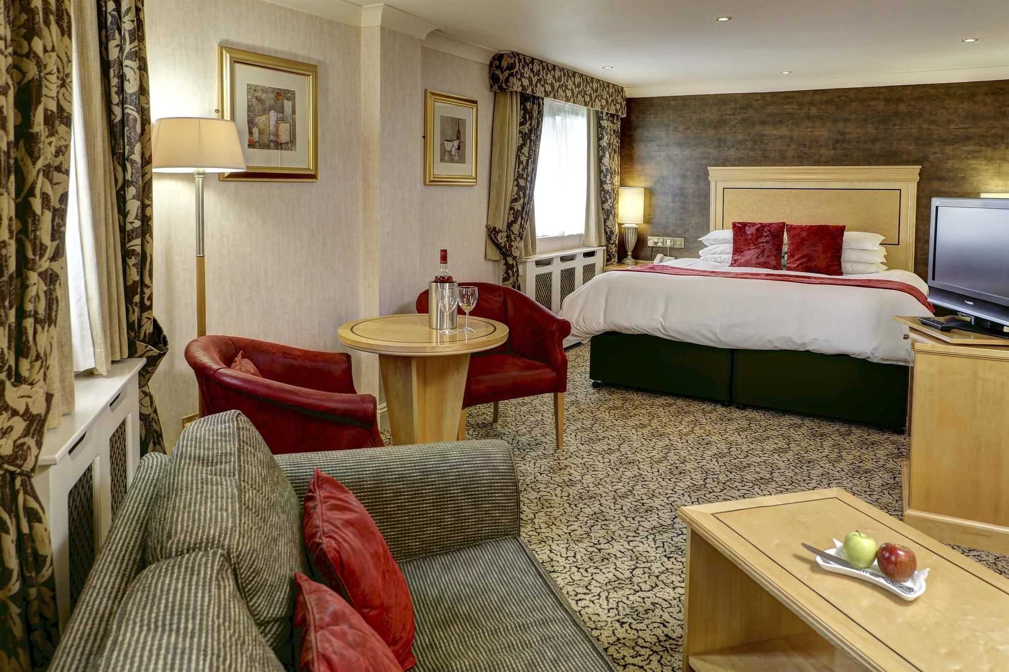 Фото Best Western Frodsham Forest Hills Hotel