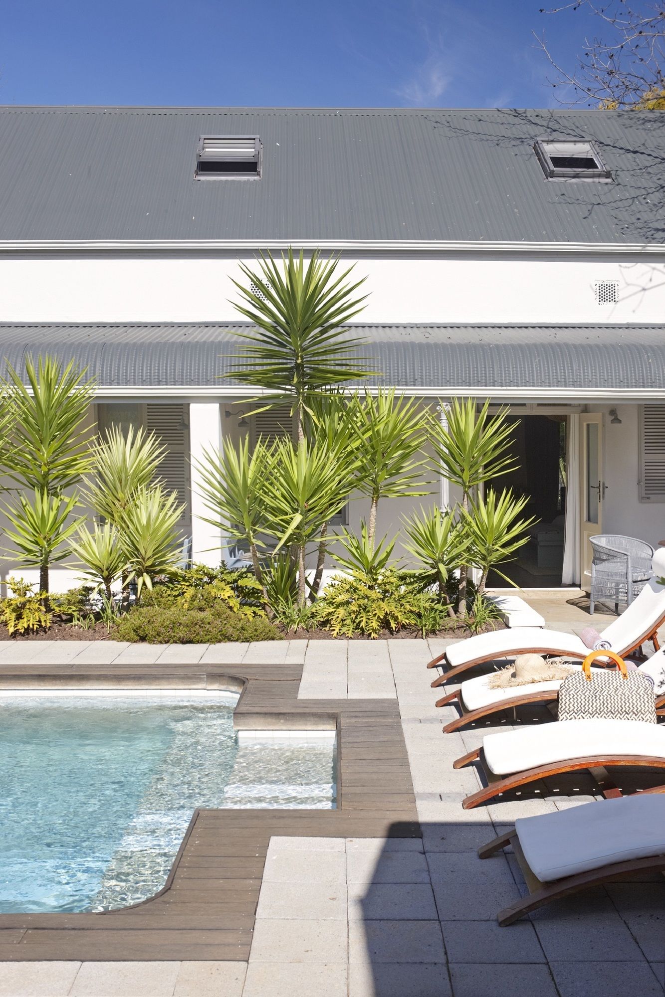 Фото The Robertson Small Hotel