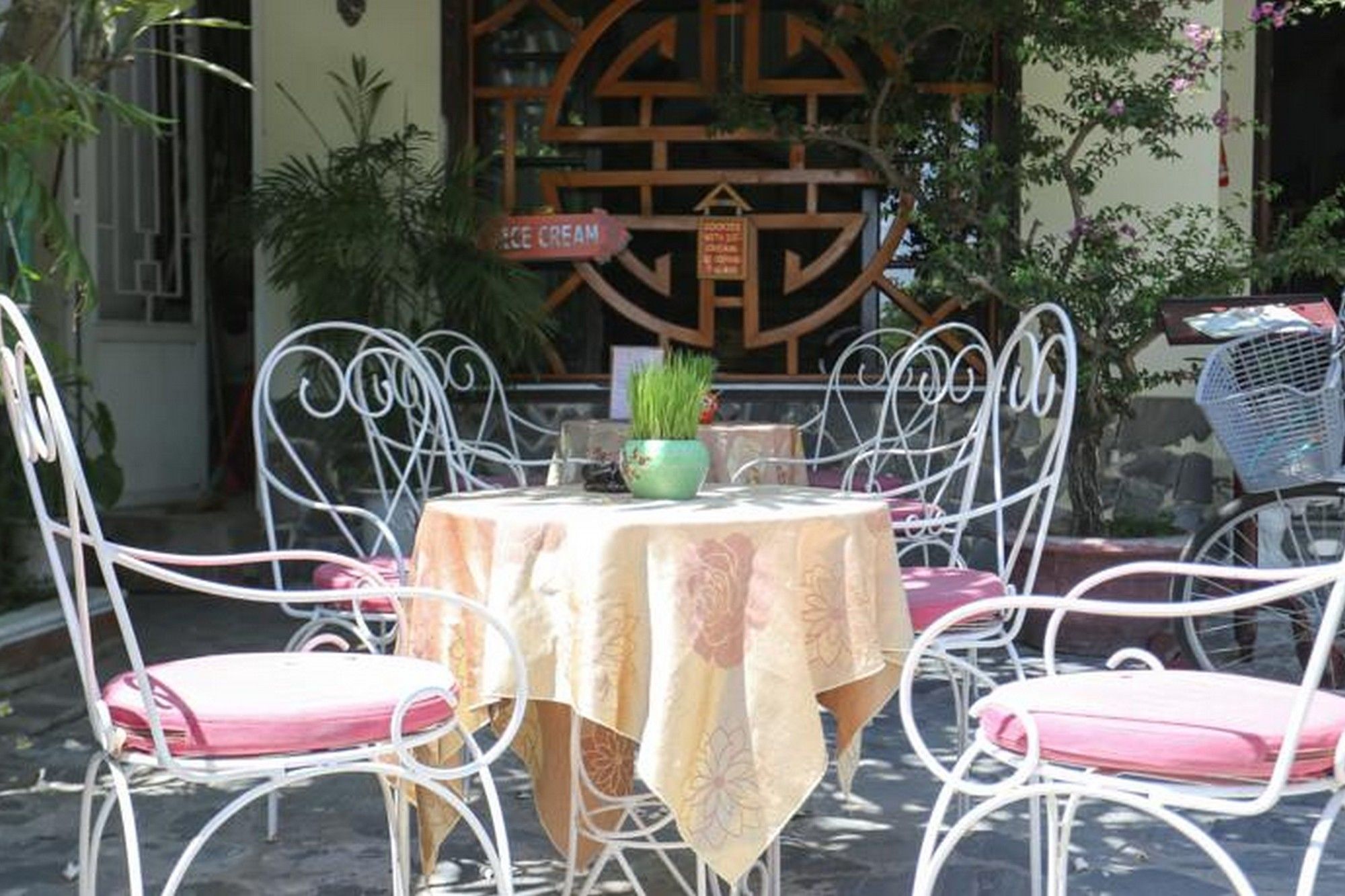 Фото Hoang Trinh Hotel