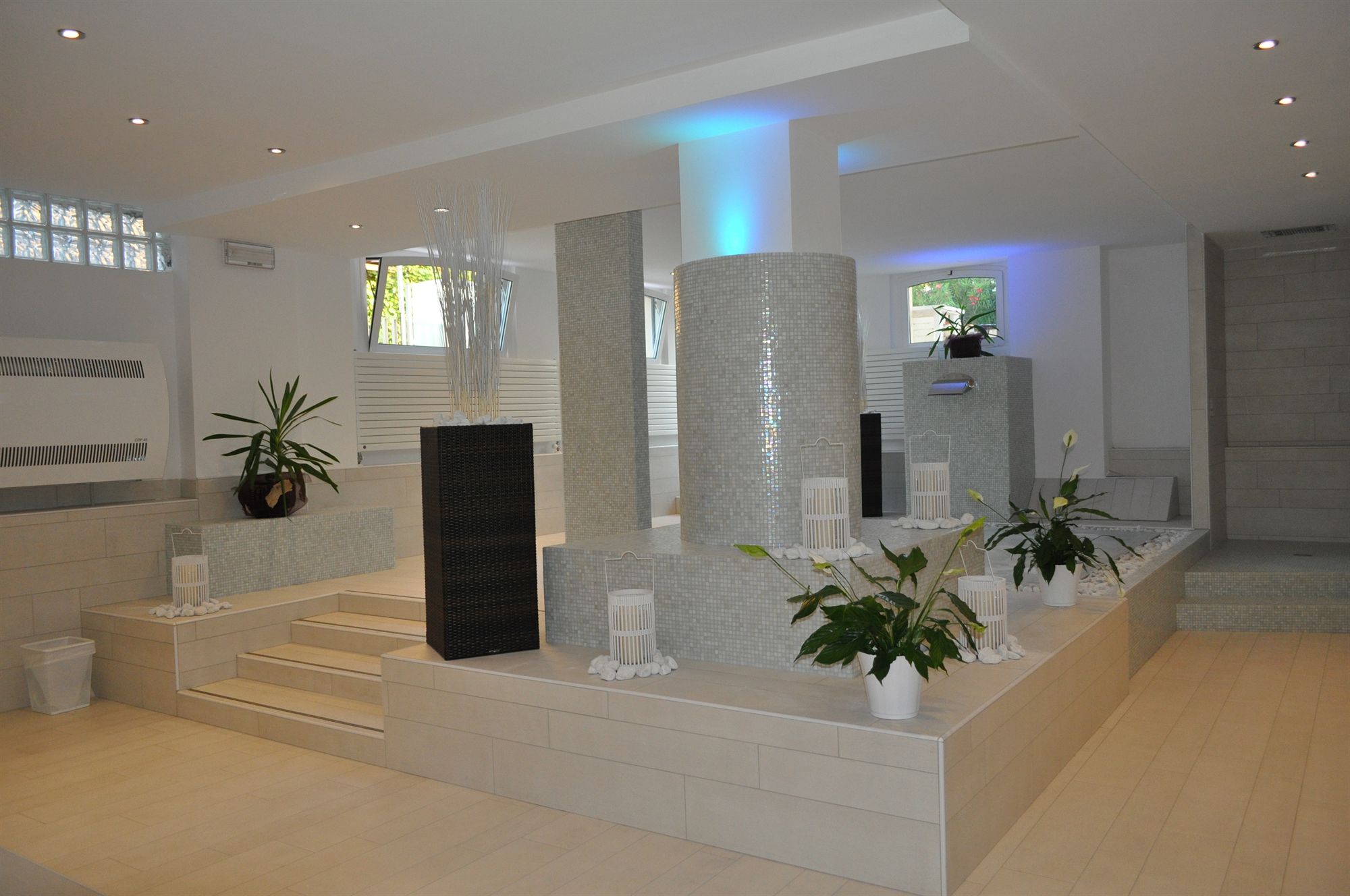 Фото Hotel Gaston