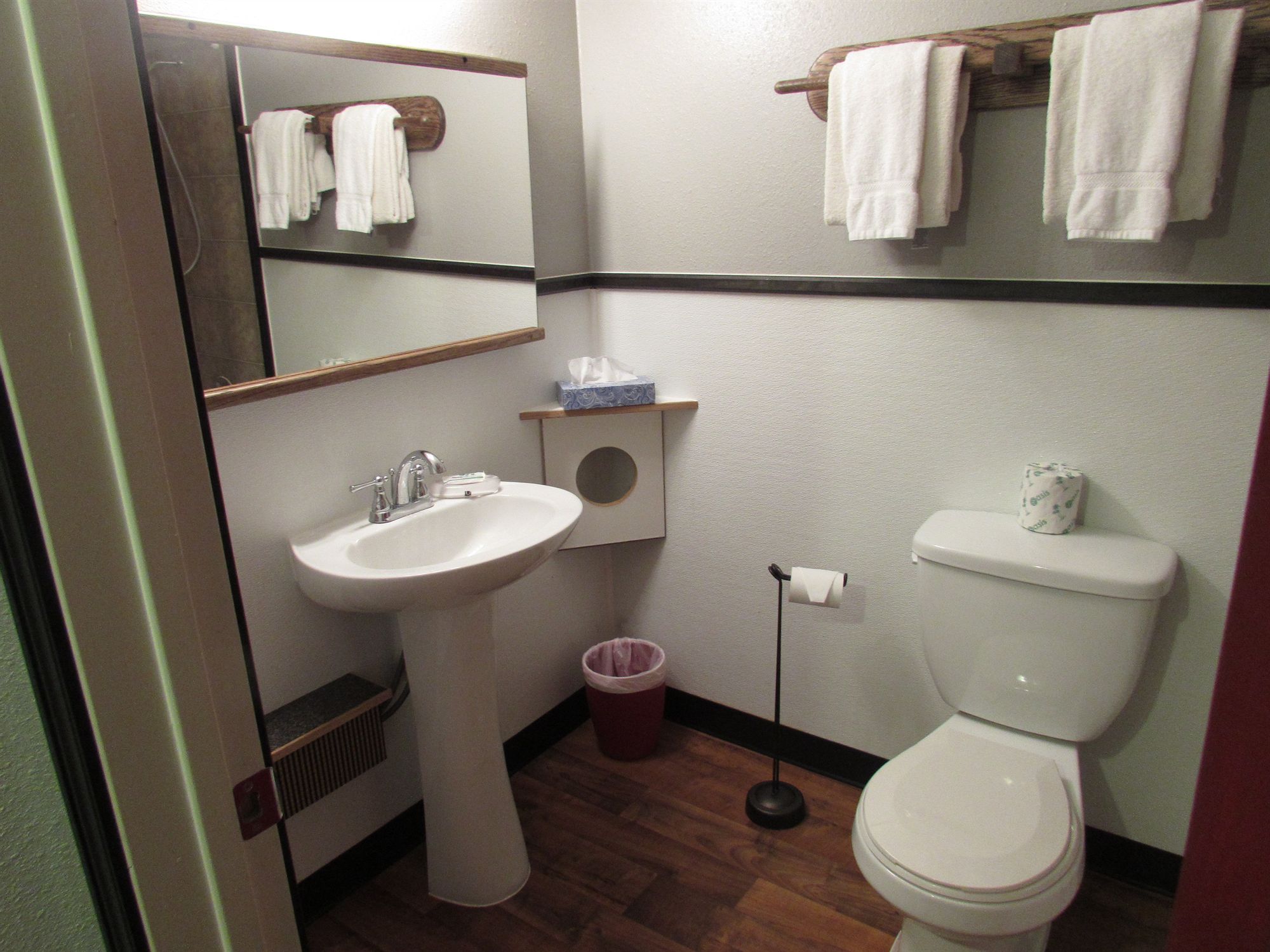 Фото Kennewick Suites