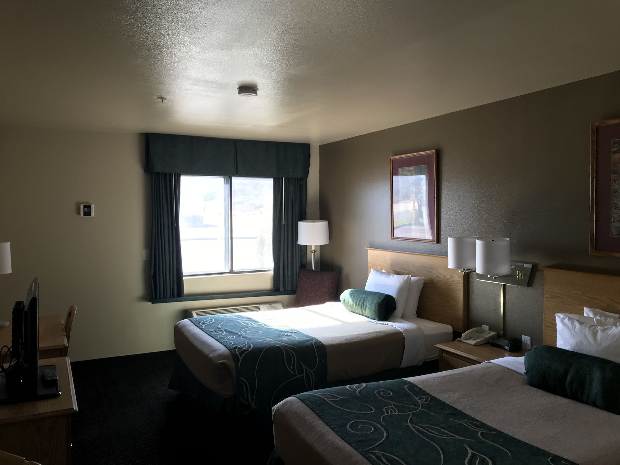 Фото Travelodge by Wyndham Yermo