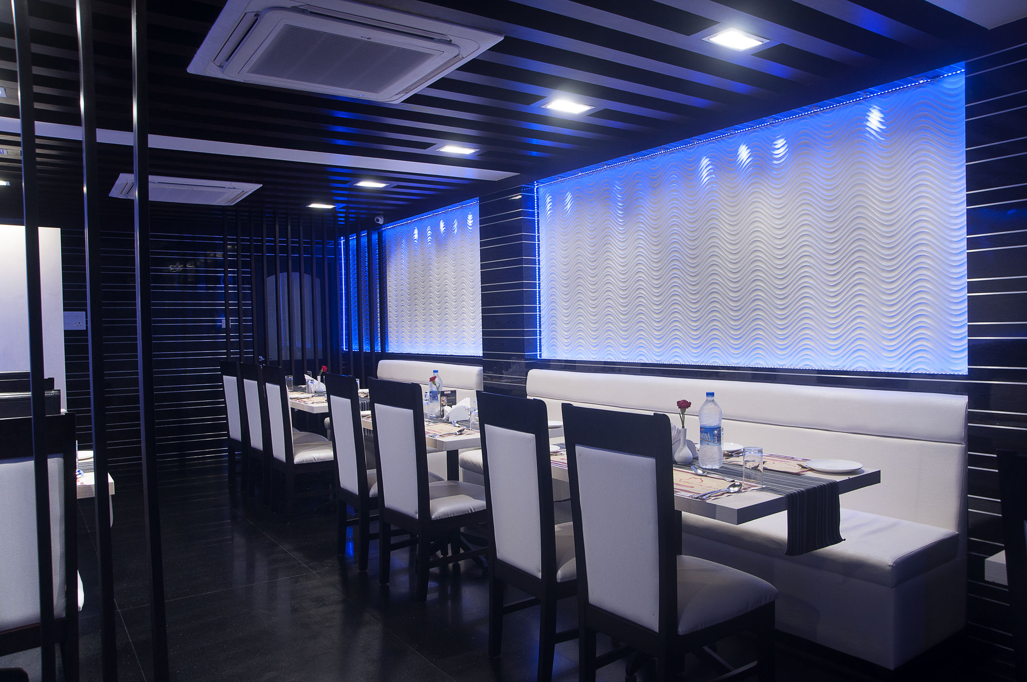 Фото Park Avenue Hotel