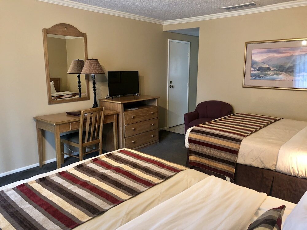 Фото Lamp Liter Inn