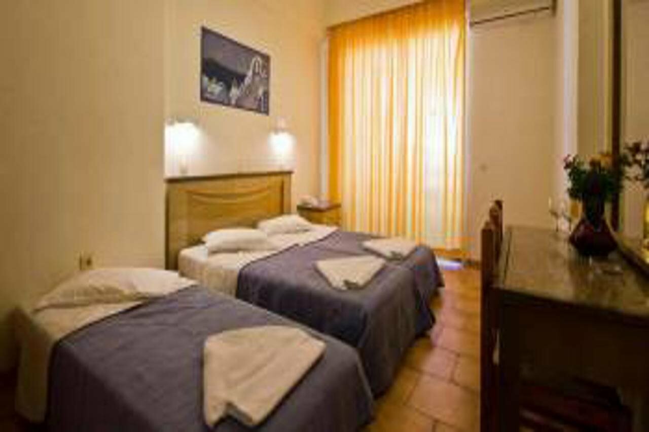 Фото Golden Days Hotel