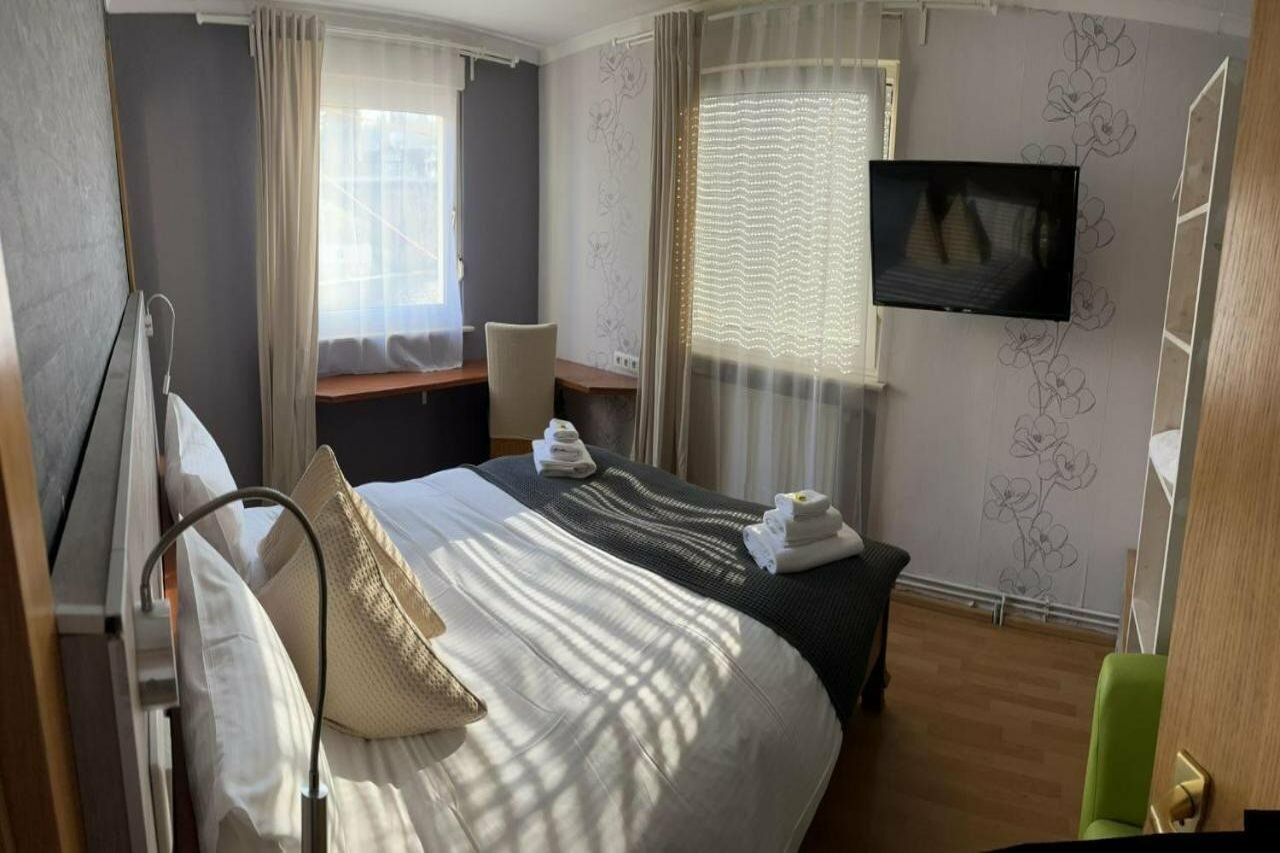 Фото Hotel Gasthaus Ellenberger