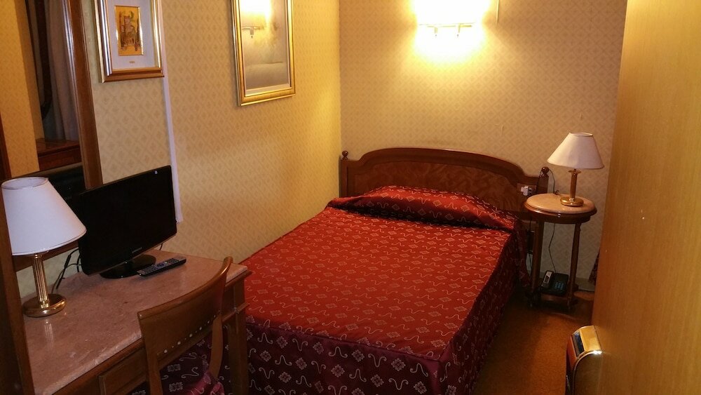 Фото Hotel Giorgi