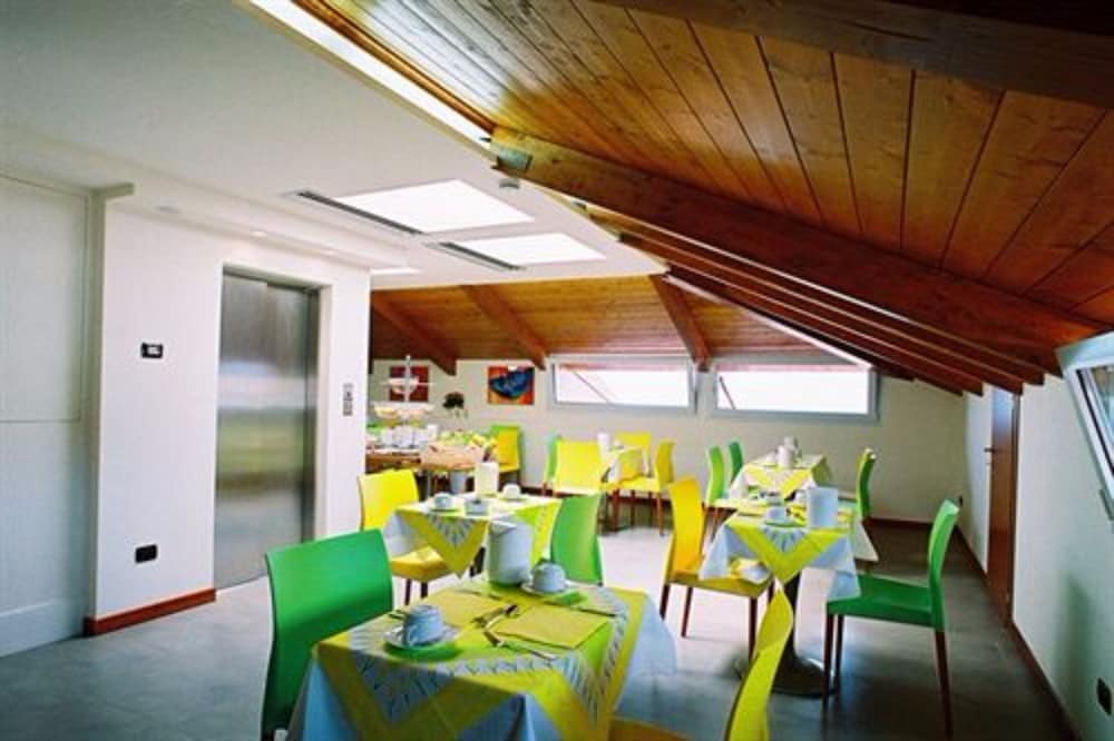 Фото Hotel Mavino