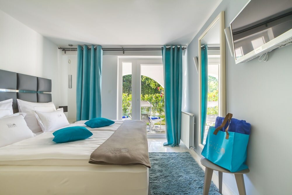 Фото Hotel Malin