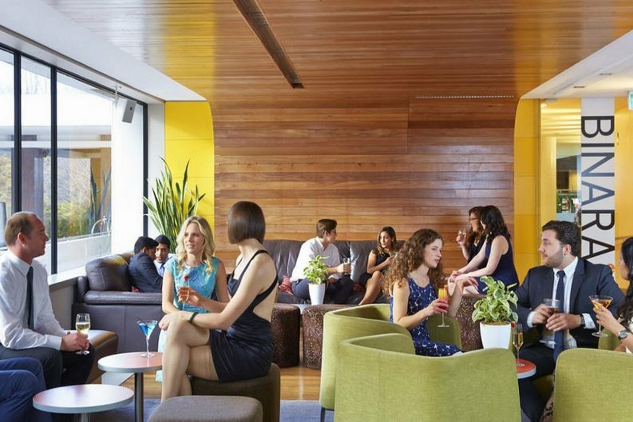 Фото Crowne Plaza Canberra