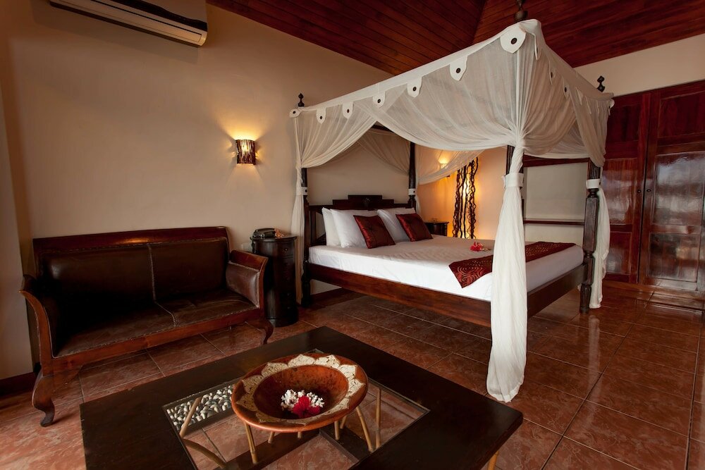 Фото Sunset Bungalows