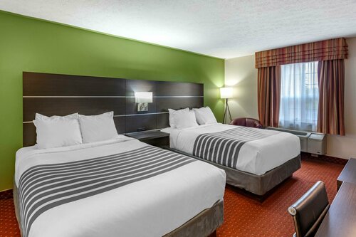 Гостиница SureStay Plus Hotel by Best Western Kincardine