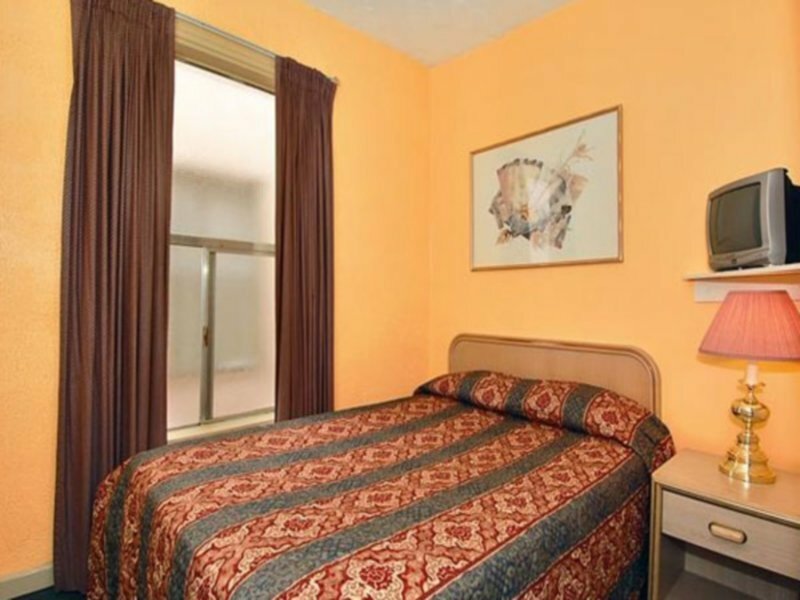 Фото Budget Inn Patricia Hotel