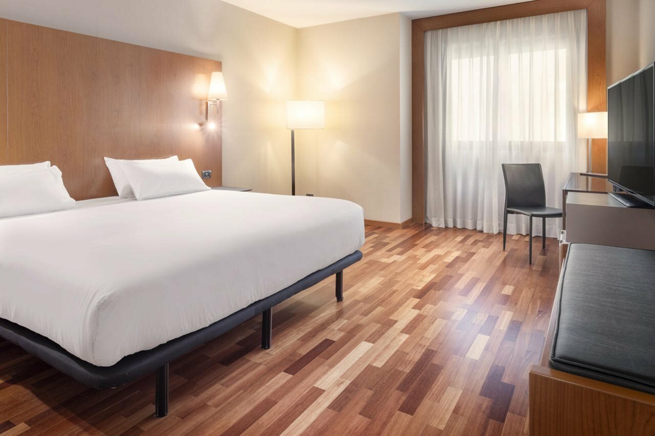 Фото Hotel Ciudad de Lleida