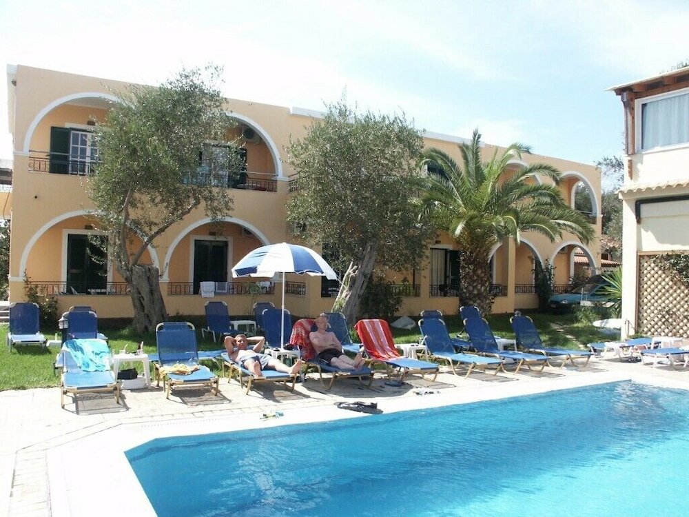 Фото Olive Grove Hotel