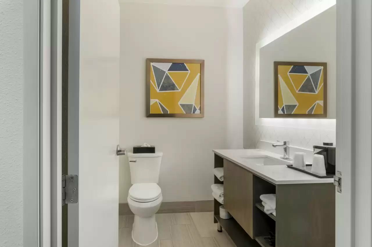 Фото Comfort Suites Elgin