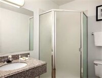 Фото Super 8 by Wyndham Midwest City Ok