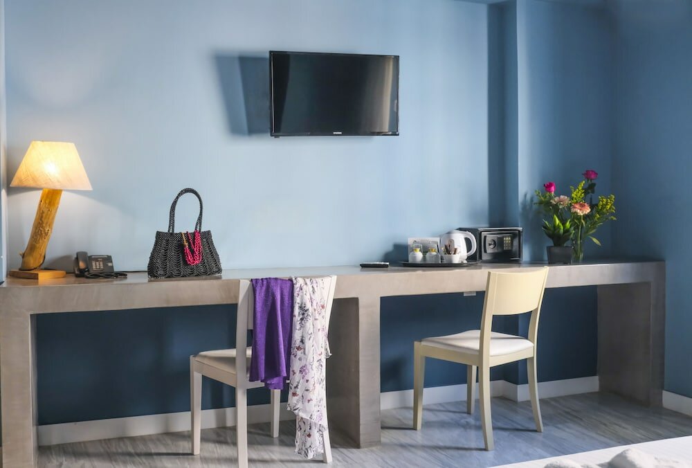 Фото Lotus Center Apartments