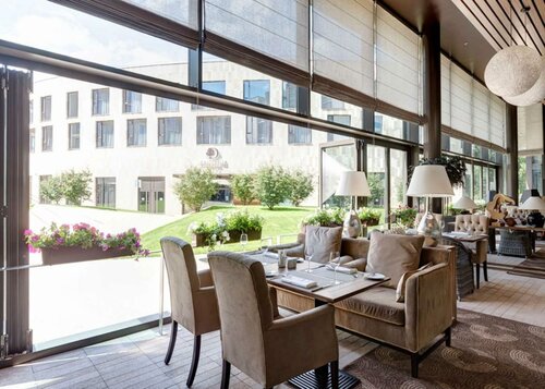 Гостиница DoubleTree by Hilton Moscow - Marina Hotel в Москве