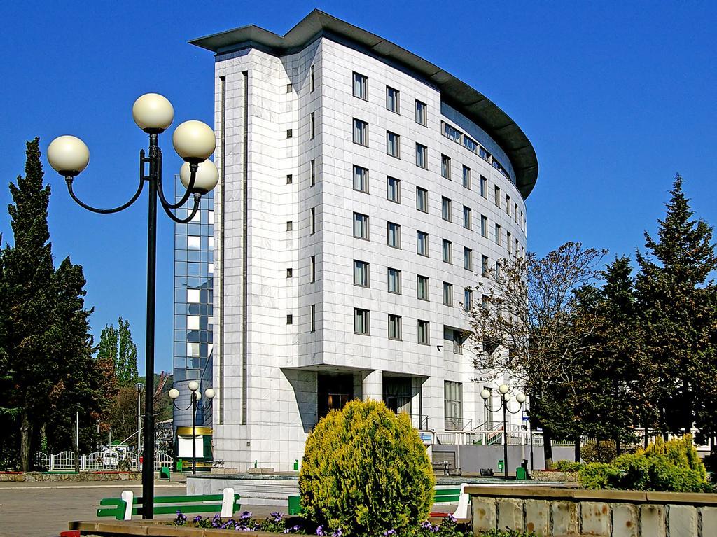 Фото Каравелла