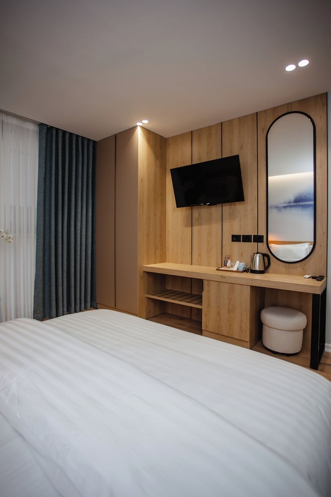 Фото Oro Inn Hotel