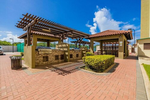 Апартаменты One Bedroom Ground Floor With a Pool View в Пальм Бич