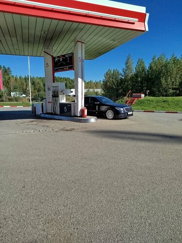 Gas station Lukoil, Yekaterinburg, photo