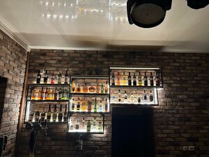 Berloga (ulitsa Kirova, 27), bar, pub