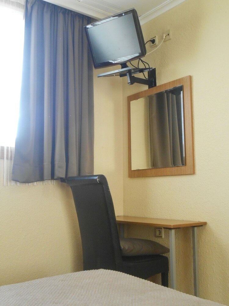 Фото Hostal El Callejon