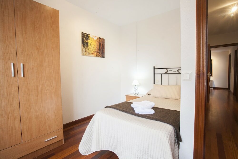 Фото Apartamentos Alday