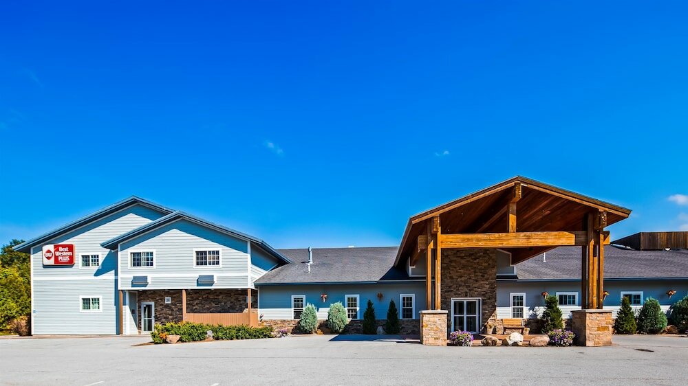 Фото Best Western Plus Ticonderoga Inn & Suites