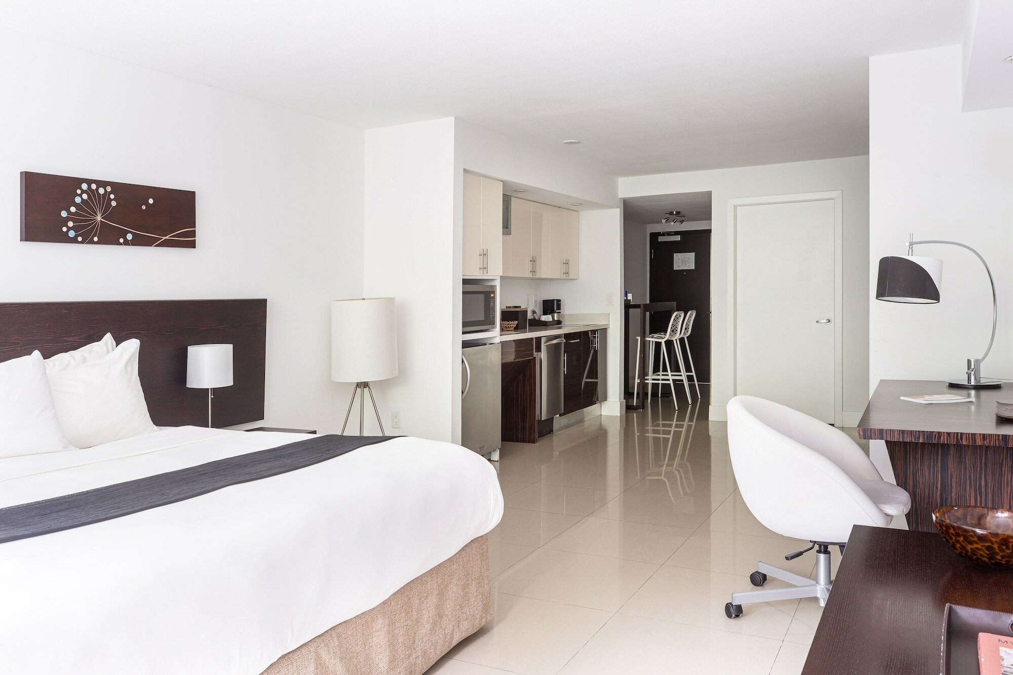 Фото Beach Haus Bal Harbour