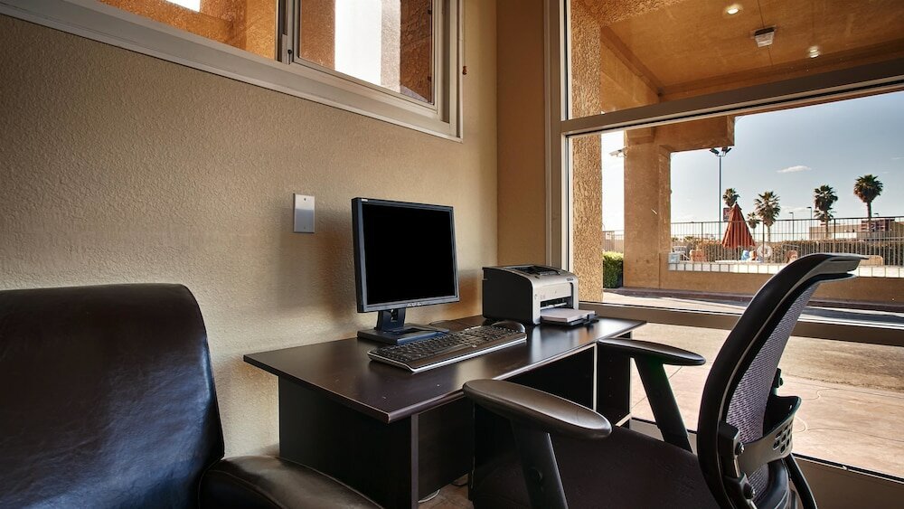 Фото Best Western Heritage Inn