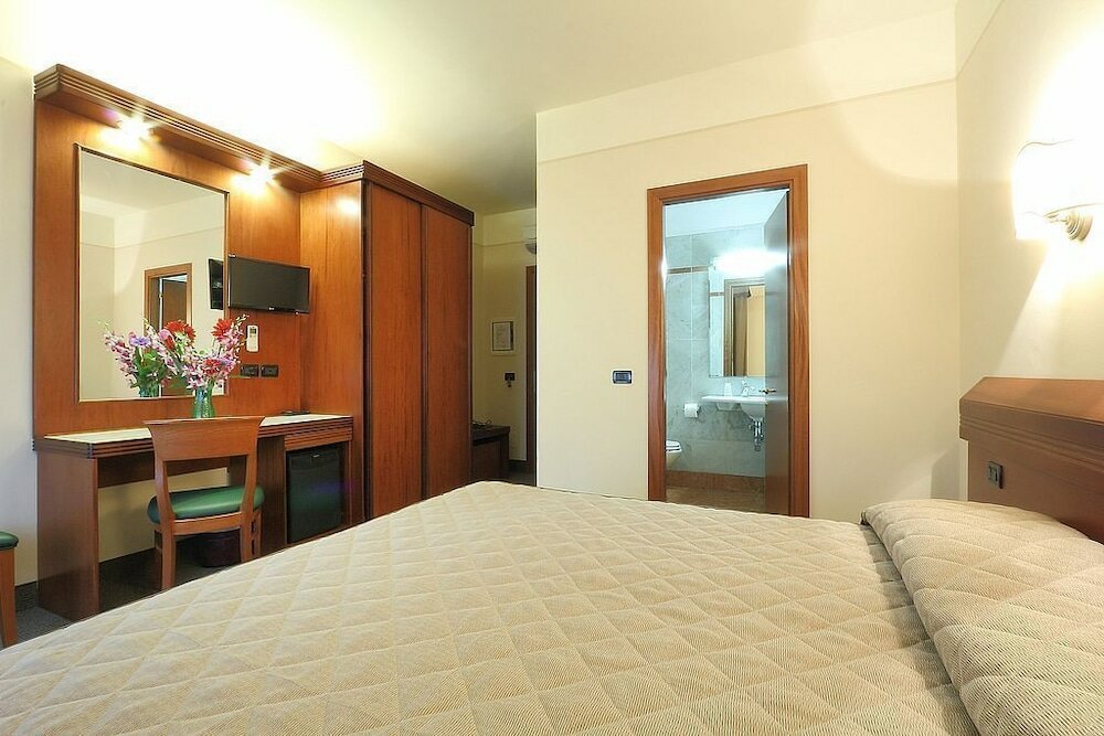 Фото Hotel Arcadia