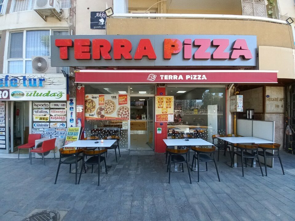 محل صنع البيتزا Pizza Pizza ، إزمير، صورة