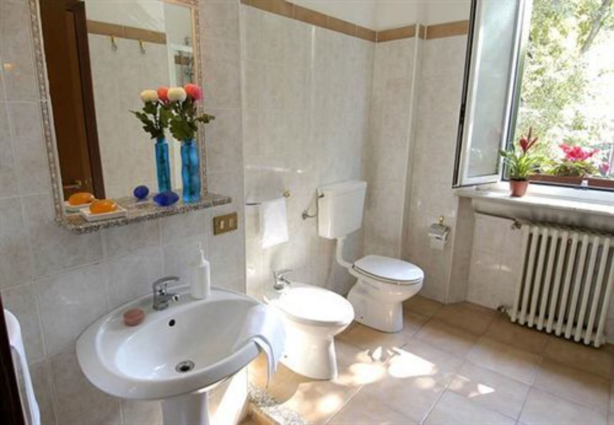 Фото Hotel Bogart