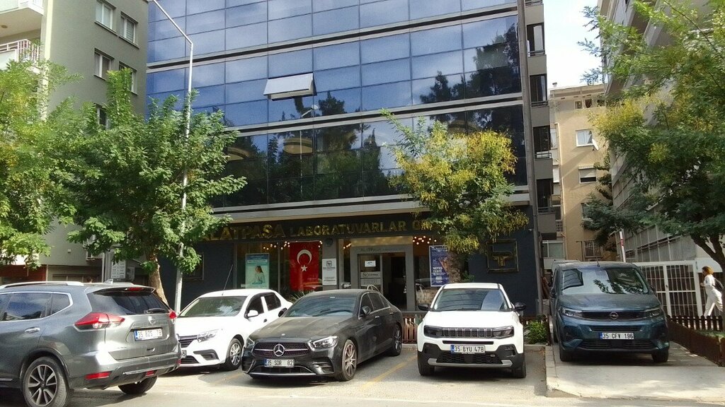 Private practice doctors Prof. Dr. Ozgur Aslan, Izmir, photo