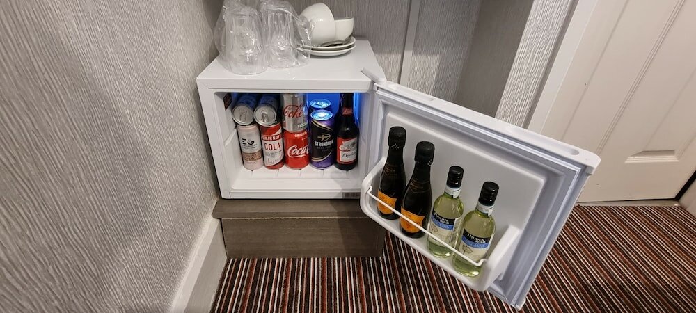 Фото Newholme Hotel